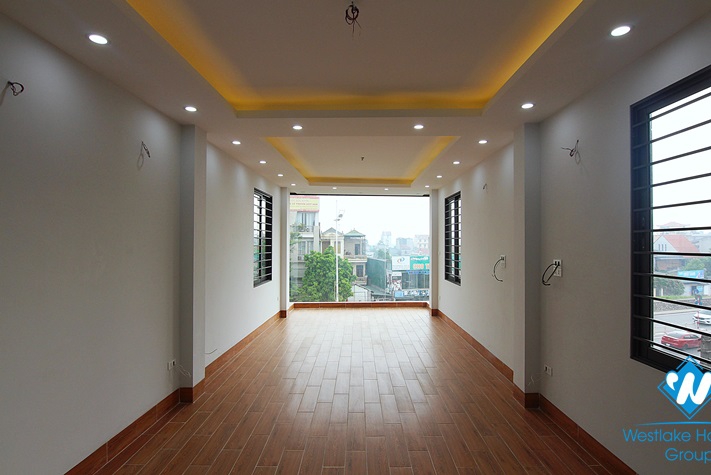 A brand-new 5-floor office for rent in the main road Au Co st, Tay Ho district